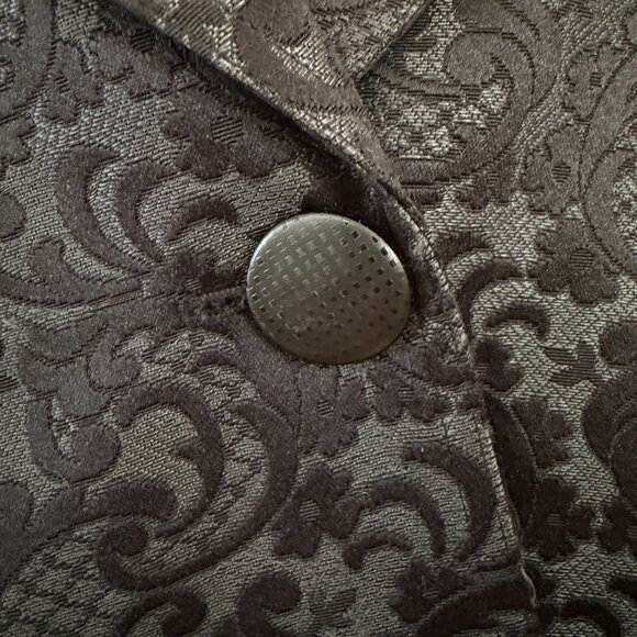 Chico's Black Textured Jacquard Blazer Jacket Size 3, Single Button - Picture 3 of 10